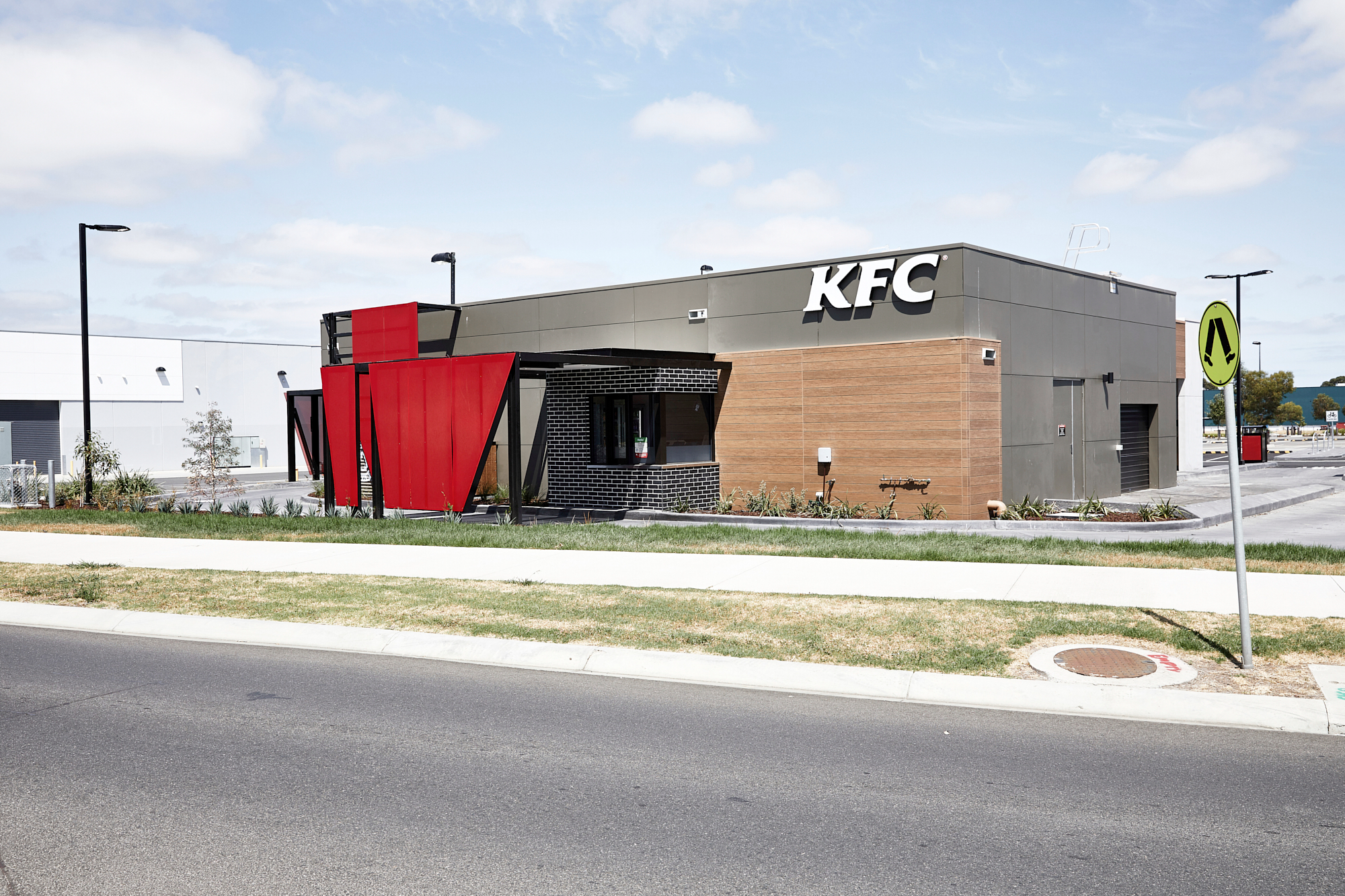 KFC retail store construction fast food restaurant fitout commercial build hospitality construction Australia Kingdom Projects retail development